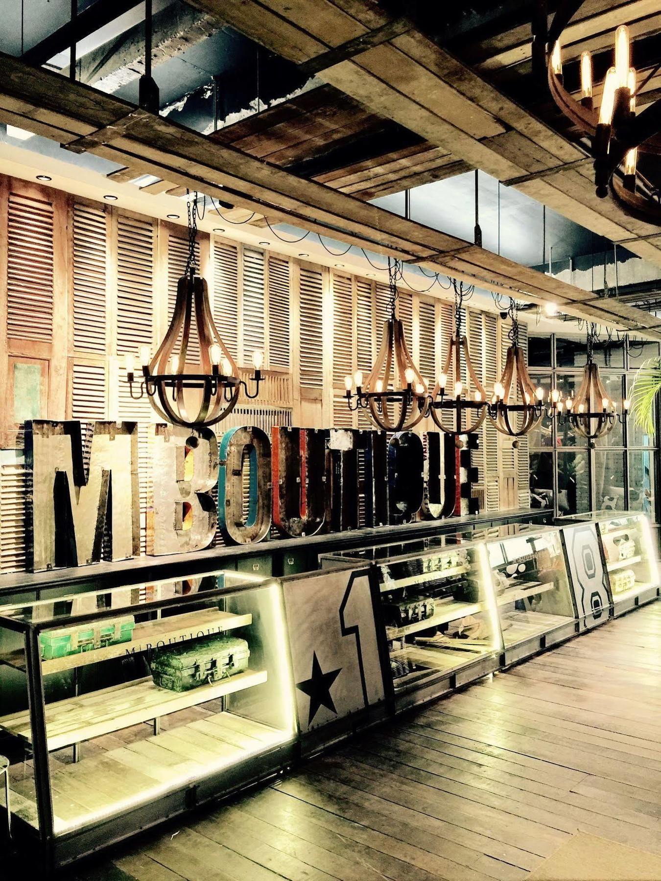 M Boutique Station 18 - 3*